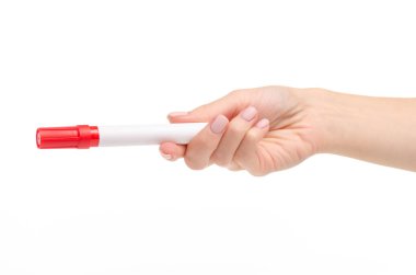 Elinde kırmızı işaret