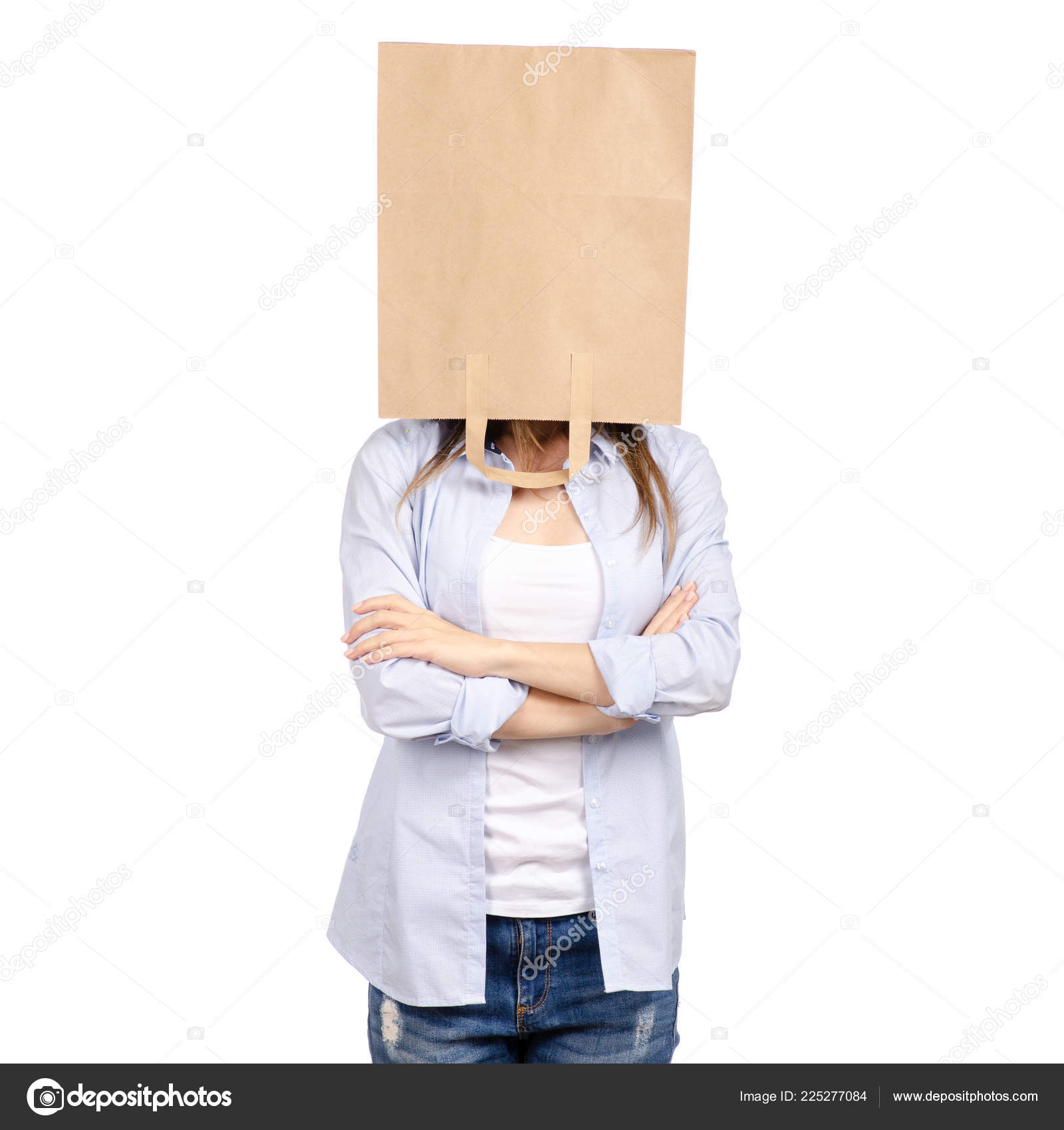 Frau Mit Papiertute Auf Dem Kopf Stockfoto C Evgenyjs1