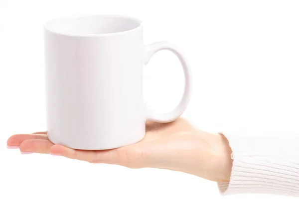 Taza taza blanca en mano femenina —  Fotos de Stock