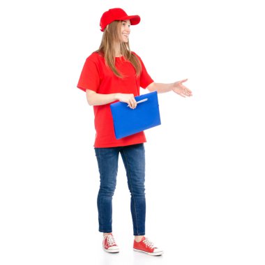 Teslimat kadın kırmızı üniformalı