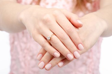 El bir yüzük altın güzellik kadın