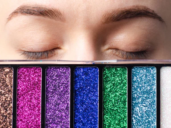 Female eye shadow sparkles glitter palette — Stock Photo, Image