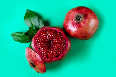 Nar kırmızı meyve 