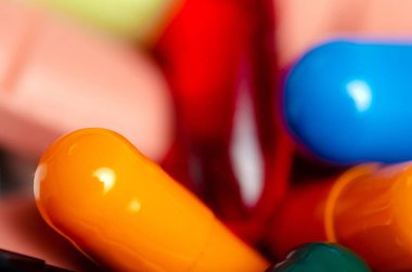 Renkli hapları tıbbi tıp eczane ilaç kapsül