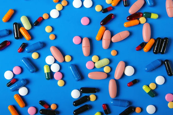 Πολύχρωμα χάπια ιατρικά φαρμακείο — Φωτογραφία Αρχείου