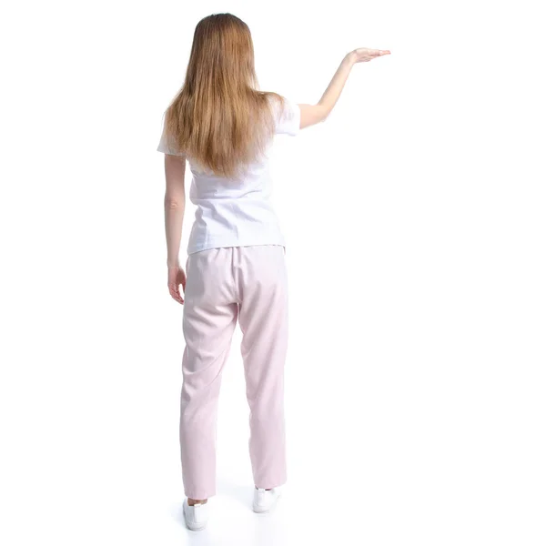 Mujer en camiseta blanca sosteniendo mostrando — Foto de Stock