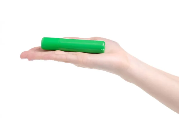 Флакон маркер блискучий зелений в руці — стокове фото