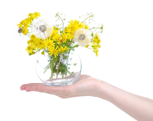 Glasvase mit Frühlingsblumen — Stockfoto