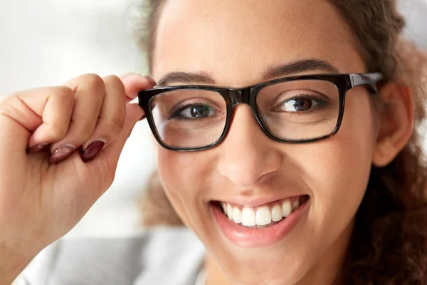 Portrait of african american woman in glasses — Stock Photo, Image