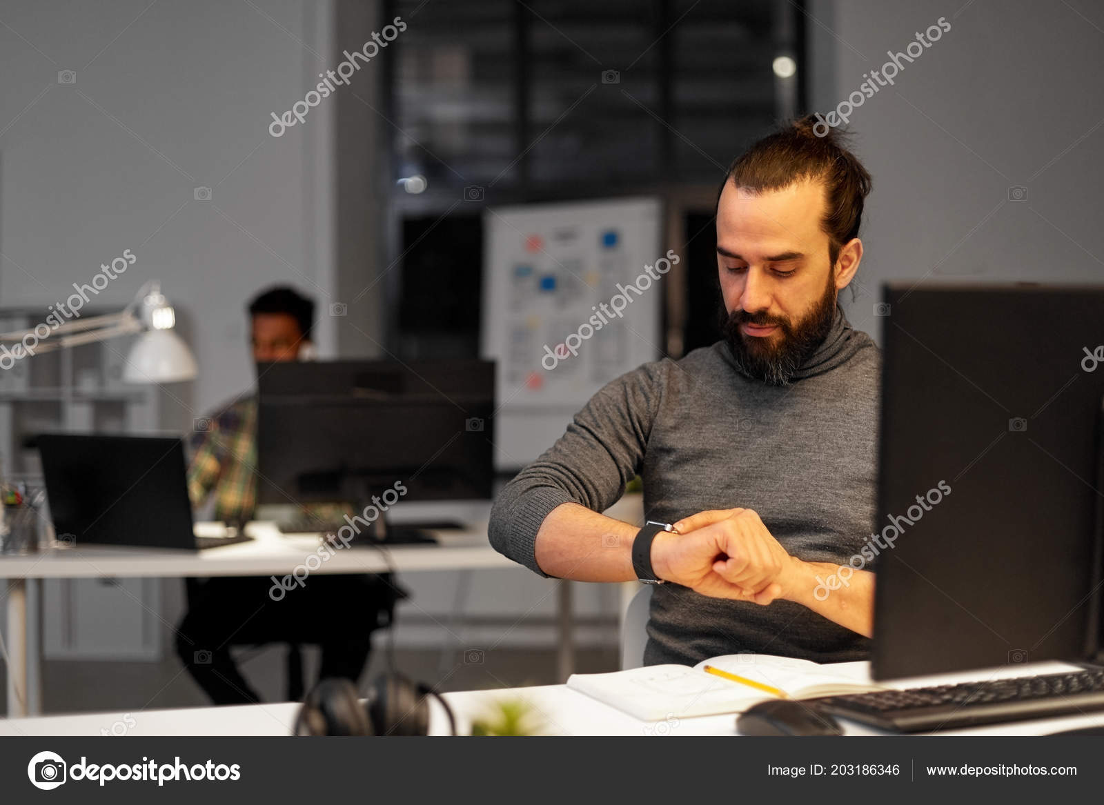 smartwatch for working man