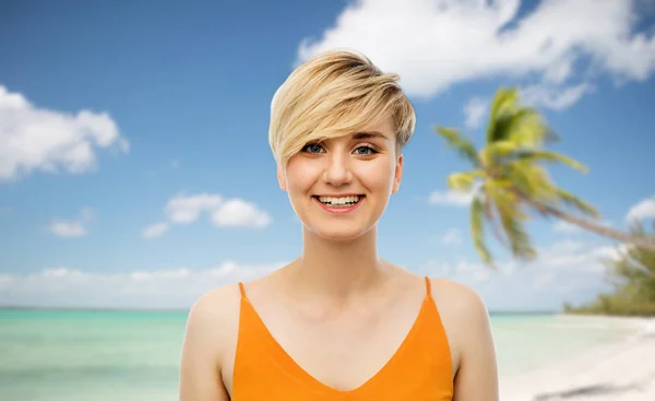 Portrait of happy smiling young woman over white — Stock Photo, Image