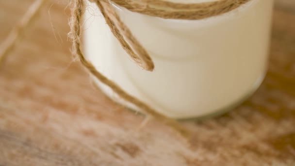 Concepto Alimentos Productos Lácteos Primer Plano Yogur Casero Crema Agria — Vídeos de Stock