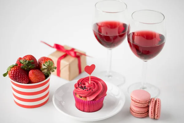 Close up of red sweets for valentines day — Stock Photo, Image