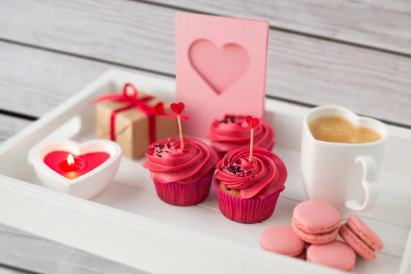 Primo piano dei dolci rossi per San Valentino — Foto Stock