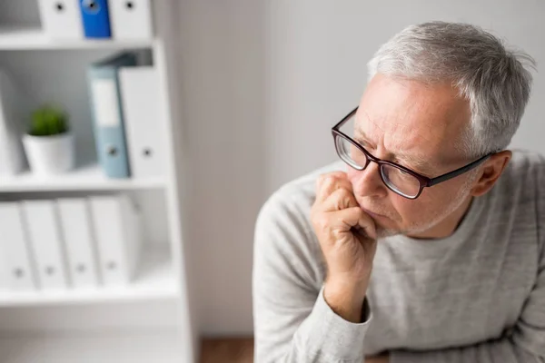 Concept Vieillesse Problème Personnes Gros Plan Homme Âgé Dans Pensée — Photo