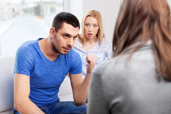 Couple with problem at family psychologist office — Stock Photo, Image