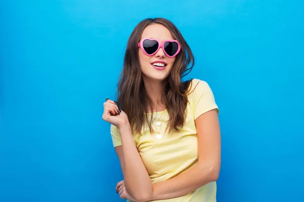 Nastoletnie dziewczyny w okulary przeciwsłoneczne — Zdjęcie stockowe