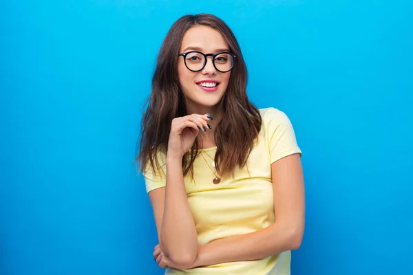 戴眼镜的年轻女子或少女 免版税图库图片