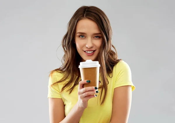 Young woman or teenage girl drinking coffee — Stock Photo, Image