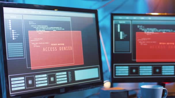 Hacker membuat virus komputer untuk serangan dunia maya — Stok Video