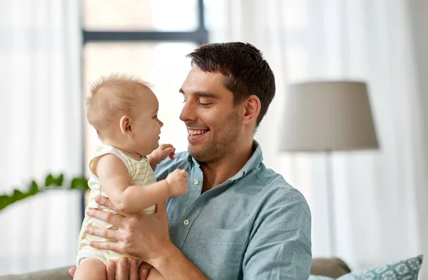 Father with little baby daughter at home — Stock Photo, Image