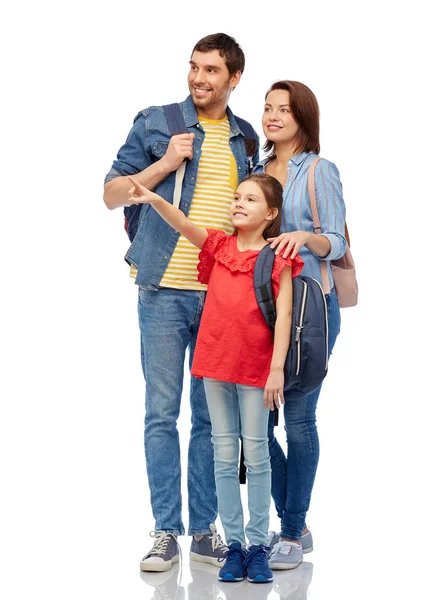 Familia feliz con bolsas de viaje —  Fotos de Stock