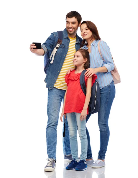 배낭 selfie 복용과 행복 한 가족 — 스톡 사진