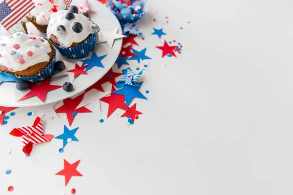 Cupcakes on american independence day party — Stock Photo, Image