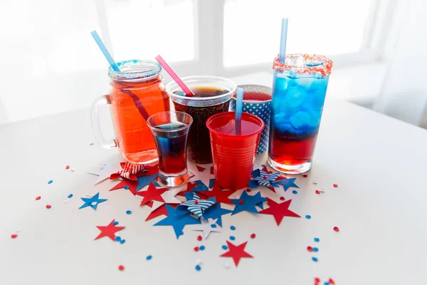 Bebidas na festa do dia da independência americana — Fotografia de Stock