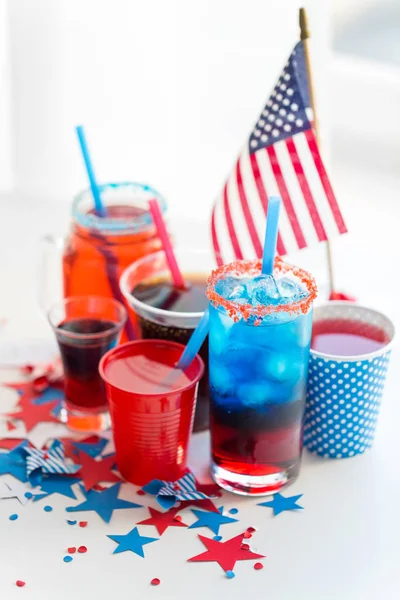 Drinks am amerikanischen Unabhängigkeitstag — Stockfoto