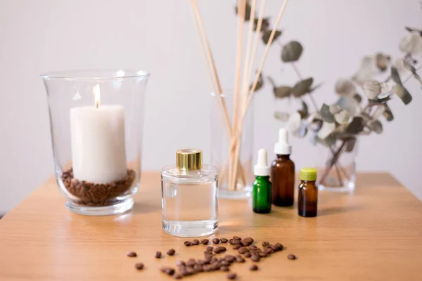 Aroma reed diffuser, candle and essential oil — Stock Photo, Image