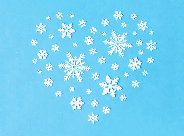 Snöflinga dekorationer i form av hjärta — Stockfoto