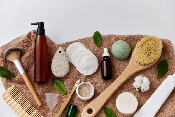 Přírodní kosmetika a výrobky pro péči o tělo — Stock fotografie