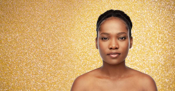 Genç Afrikalı Amerikalı kadın portresi — Stok fotoğraf