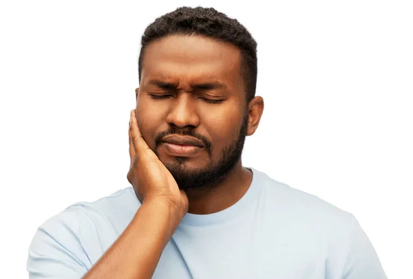 Africký Američan trpící bolestí zubů — Stock fotografie