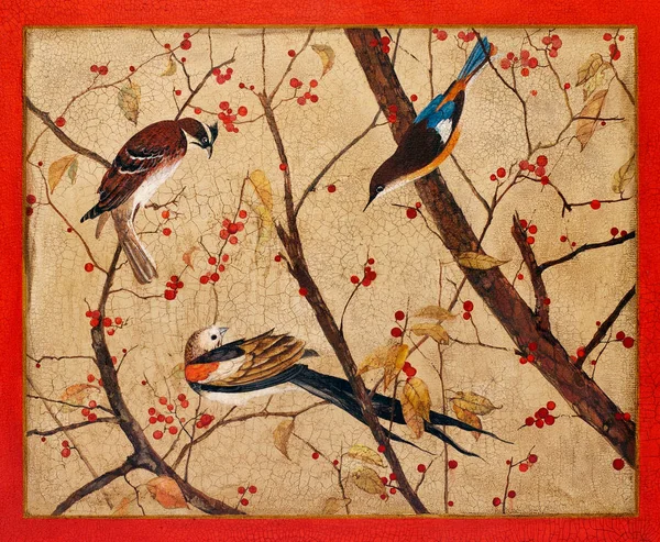 Os pássaros estão sentados nos ramos com bagas vermelhas. Vinho artesanal — Fotografia de Stock