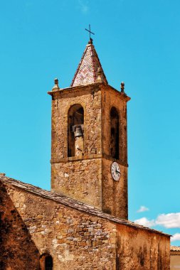 Saat Kulesi, geleneksel tarzda Provence
