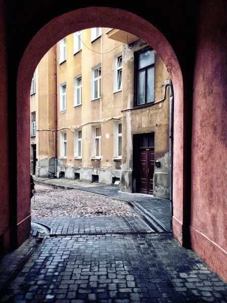 Vista del Lublin, patio de Polonia con las casas antiguas —  Fotos de Stock