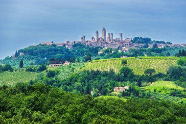San Gimignano Siena eyaletinin, Tuscany, Kuzey Orta İtalya bir küçük duvarlı Ortaçağ tepe yeridir.