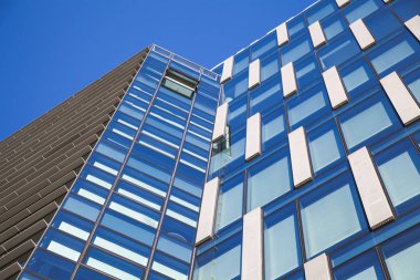 Modern ofis binası cephesine sahip mimari arka plan