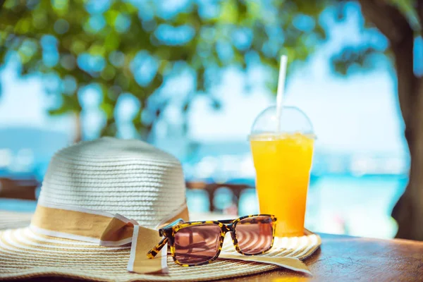 Summer Accessories Exotic Beach Cold Drink — Stock Photo, Image