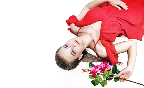 Mujer Rubia Bonita Sosteniendo Una Rosa Retrato Aislado —  Fotos de Stock