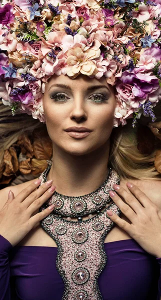 Retrato Cerca Una Hermosa Ninfa Del Bosque — Foto de Stock