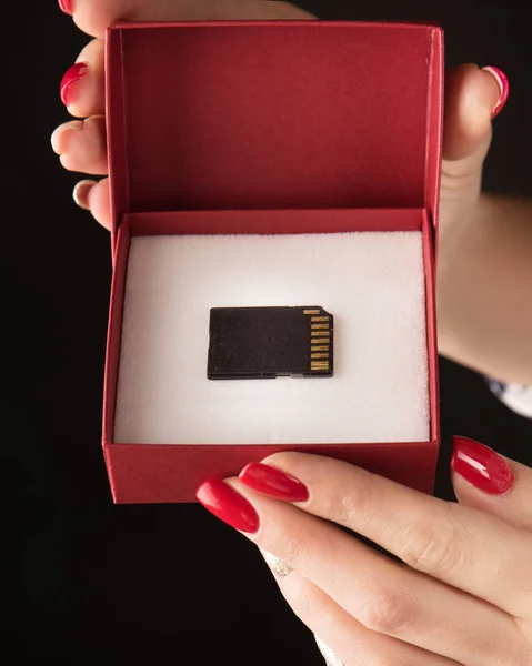 Conceptuele foto's voor een microsd - back-symbool — Stockfoto