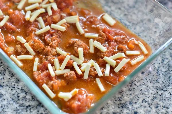 Salsa Hervida Tomate Cerdo Con Queso Tazón Hacer Lasaña —  Fotos de Stock