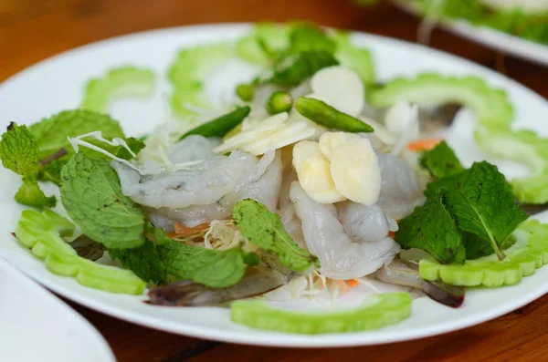 Świeże Solone Krewetki Ziołami Tajskie Jedzenie — Zdjęcie stockowe