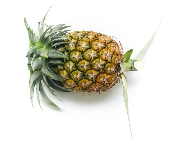 Beyaz Arka Plan Üzerinde Tropikal Meyve Izole Ananas — Stok fotoğraf