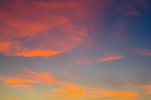 Bonitas Nubes Vibrantes Con Efecto Luz Atardecer — Foto de Stock