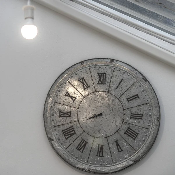 Clock Light Bulb Hanging Vintage Object — Stock Photo, Image