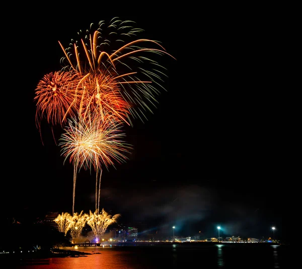 Chonburi Thailandia Gennaio Fuoco Artificio Capodanno Con Bangsaen Gennaio 2019 — Foto Stock